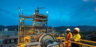 AngloGold Earnings Surge on Record Prices, Reports Initial US Reserves